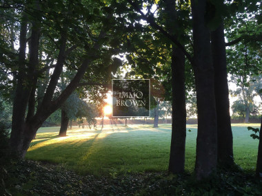Domaine avec maison en casco et grange