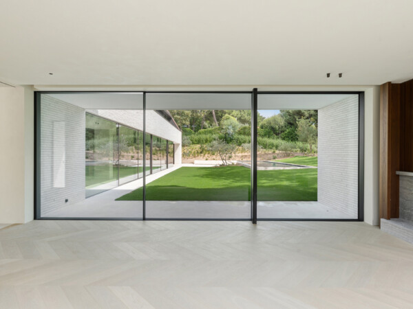 Nouvelle construction piscine garages