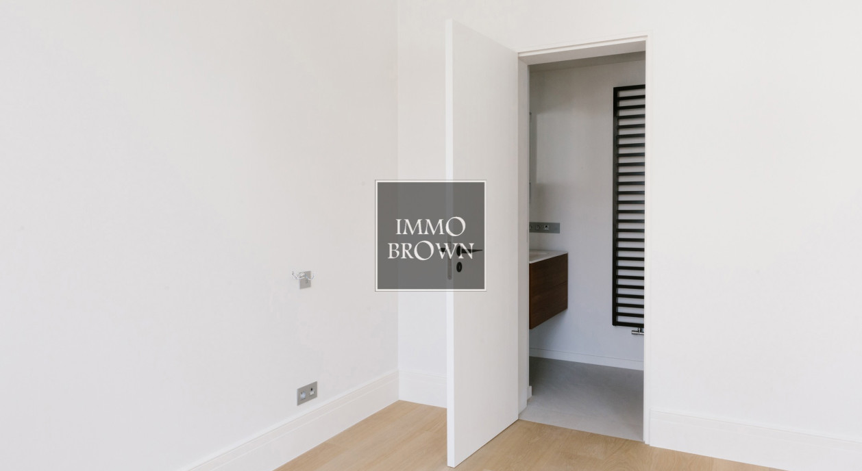 brussel-8211-project-8216sixty8217-5551273-202511161848-4