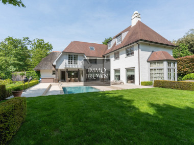 Spacieuse villa au Zoute avec jardin ensoleillé et piscine