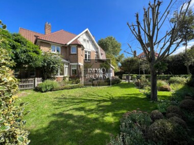 Charming villa within walking distance of the sea