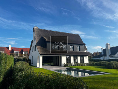 Vauxelles zwembad tuin