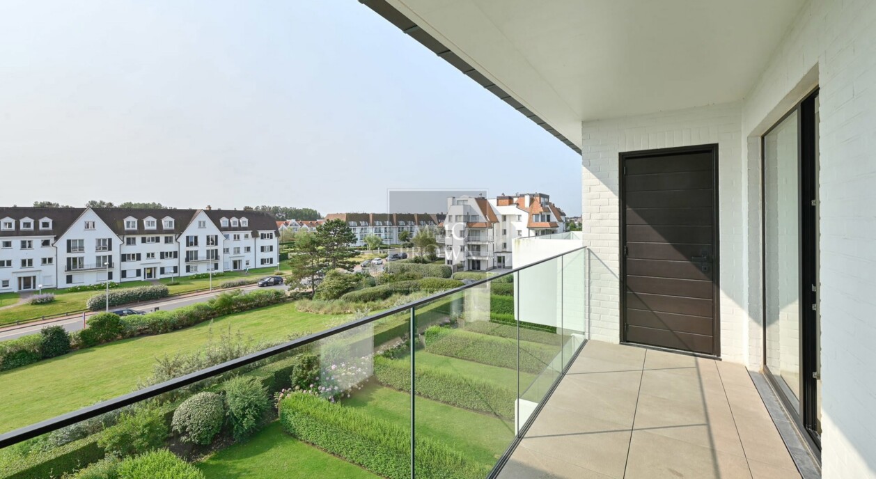 lekkerbek-terrassen-garage-7613643-202603311924-6