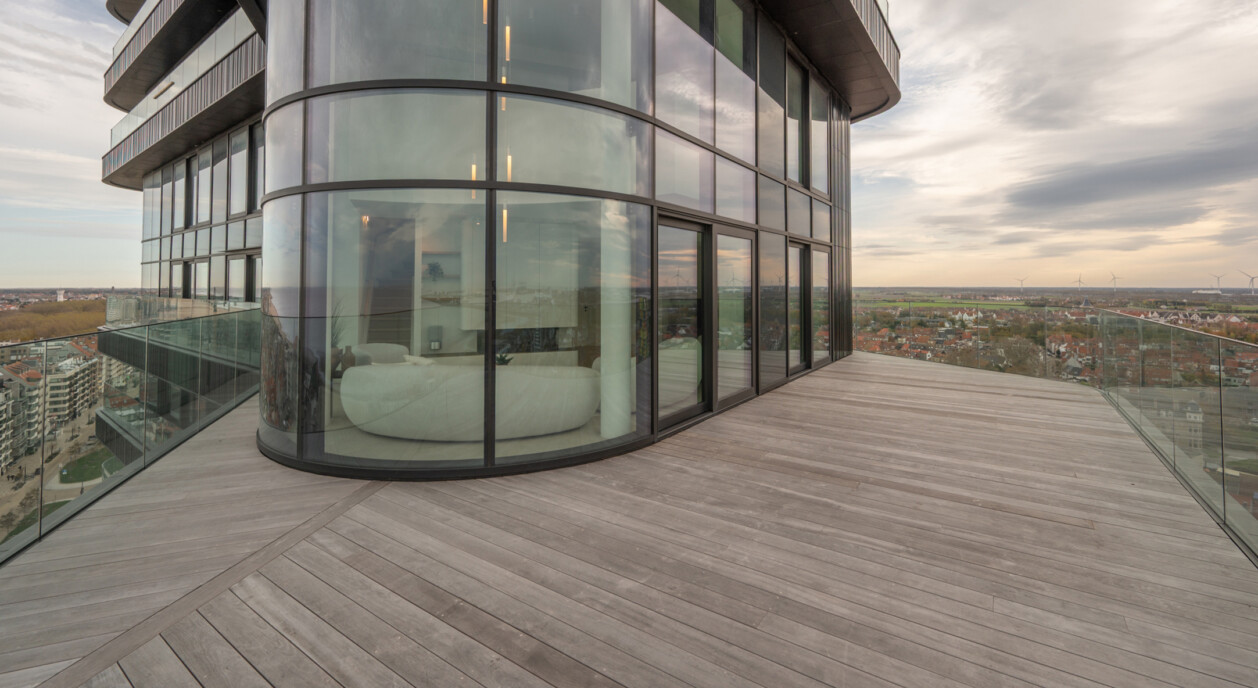 heldentoren-adembenemend-panoramisch-zicht-7674039-202604271844-4