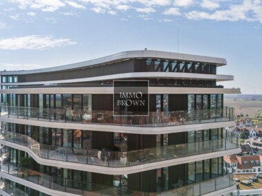 The Tower penthouse far-reaching views terraces