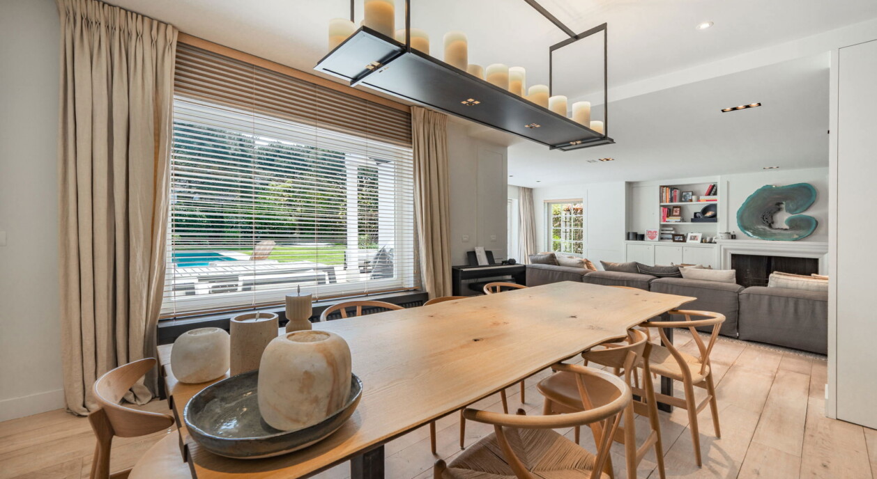 zuid-gerichte-tuin-zwembad-7671892-202607071110-11