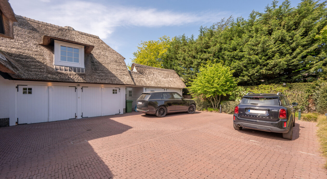 zuid-gerichte-tuin-zwembad-7671892-202607071111-10