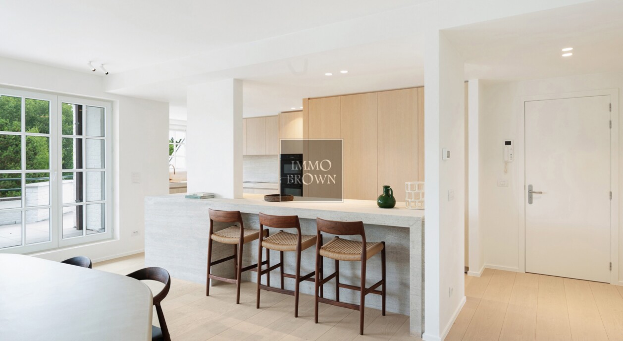 brightstone-garage-concierge-7712538-202606112008-9