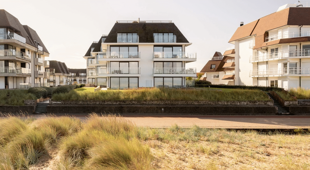 gelijkvloers-terras-zichten-tuin-duinen-7695643-202605181559