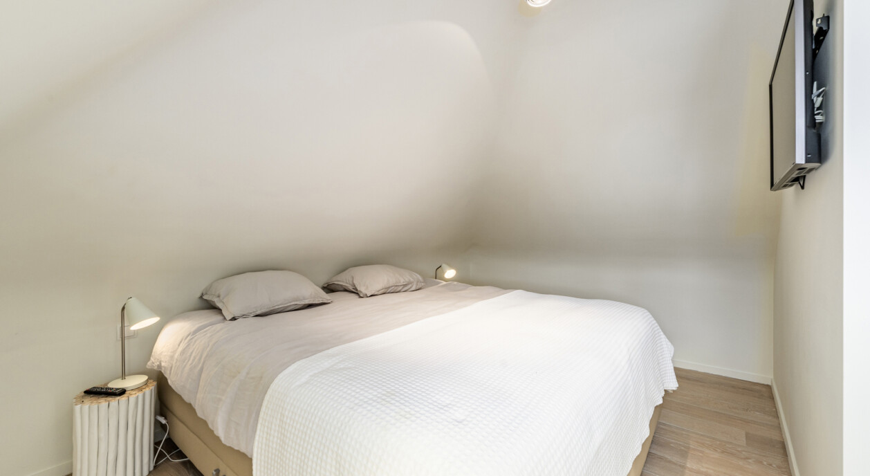 rustig-dubbele-garage-6-slaapkamers-7802911-202609151035-23