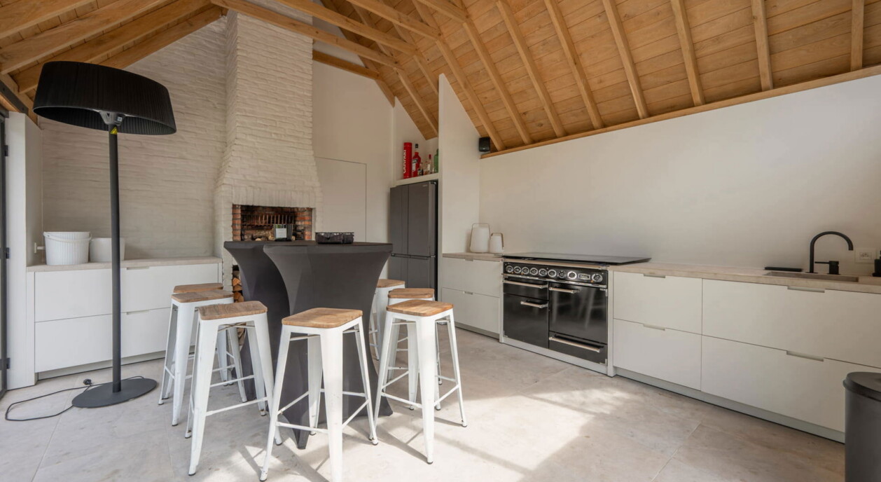 hortensialaan-zwembad-sauna-poolhouse-7859532-202609081903-33