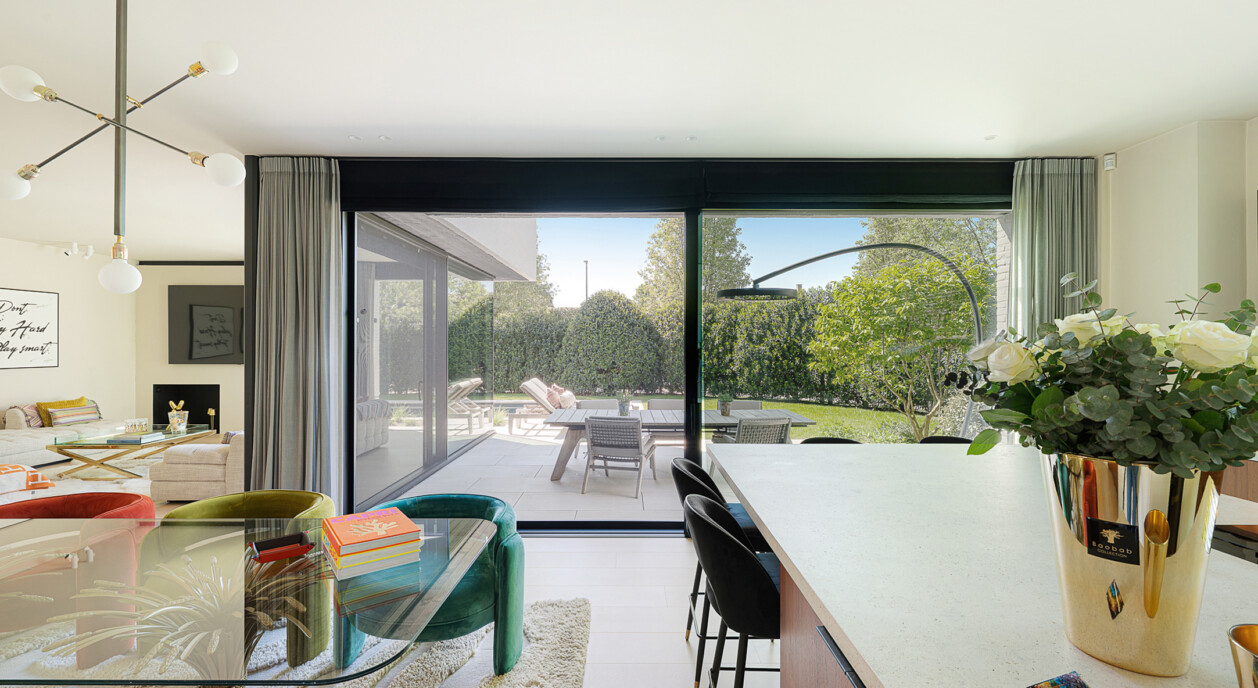 zwembad-moderne-villa-7899322-202610091133-14
