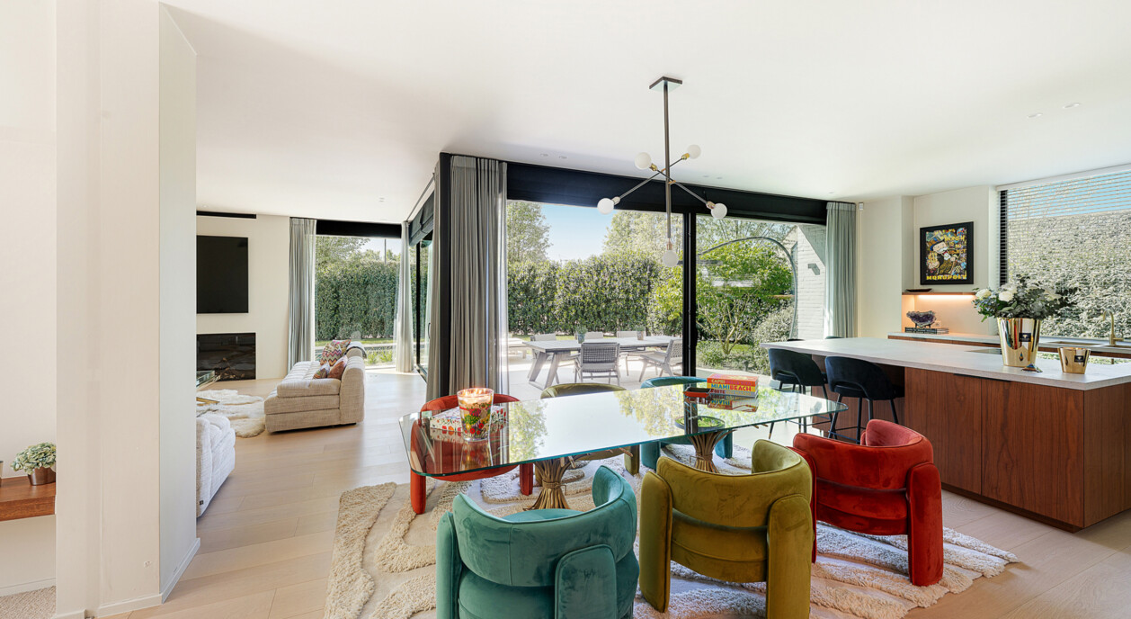 zwembad-moderne-villa-7899322-202610091133-7